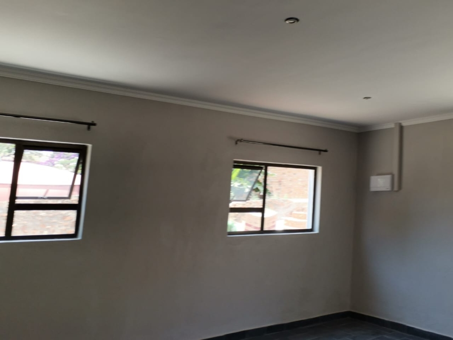 To Let 1 Bedroom Property for Rent in Safari Gardens North West